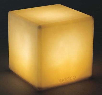 Cubo in plex opale luminoso cm 30x30x50/70/90h